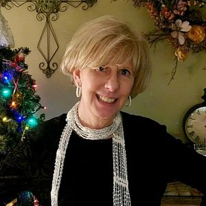 Meet your Posher, Deborah